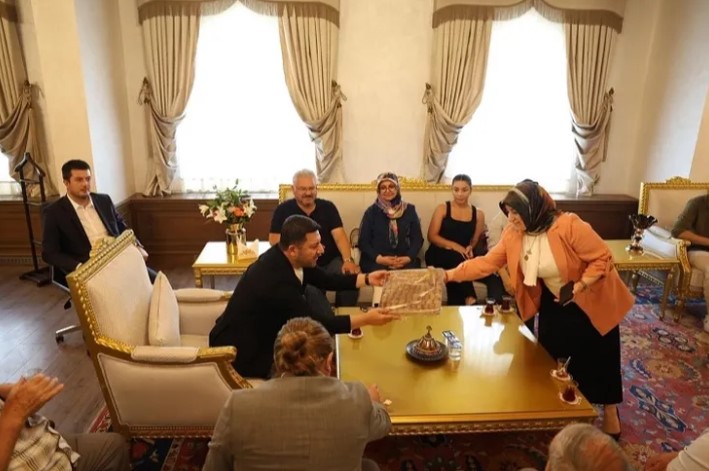 Başkan Rasim Arı, Nevşehirlilerle Buluştu